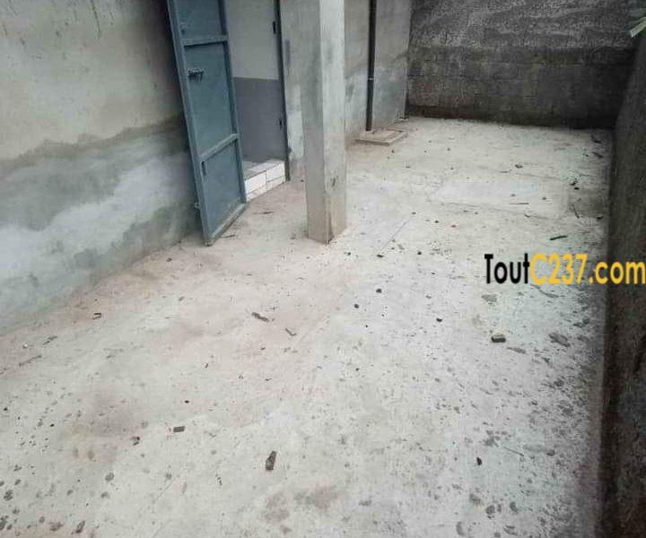 Appartement neuf entrée seule à louer à Makepe, Douala