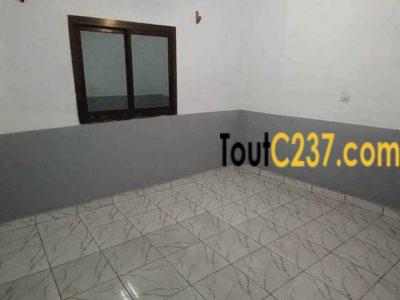 Appartement neuf entrée seule à louer à Makepe, Douala