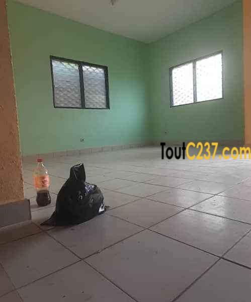 Appartement à louer à Logbessou, Douala