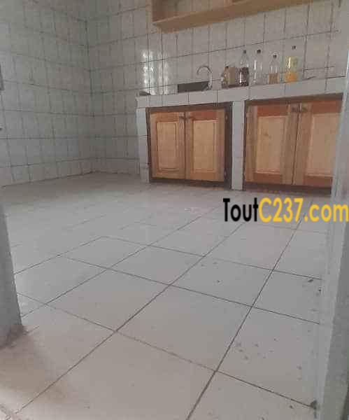 Appartement à louer à Logbessou, Douala