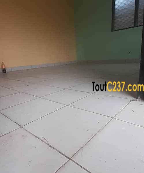 Appartement à louer à Logbessou, Douala