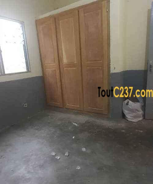 Appartement à louer à Logbessou, Douala