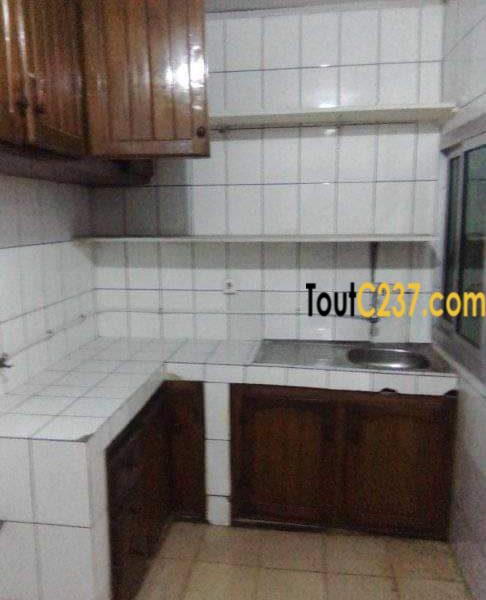 Villa à louer à kotto bangue, Douala