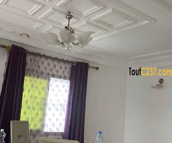Maison à vendre à Logpom, Douala