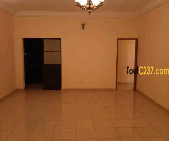 Appartement haut standing à louer à Logpom, Douala