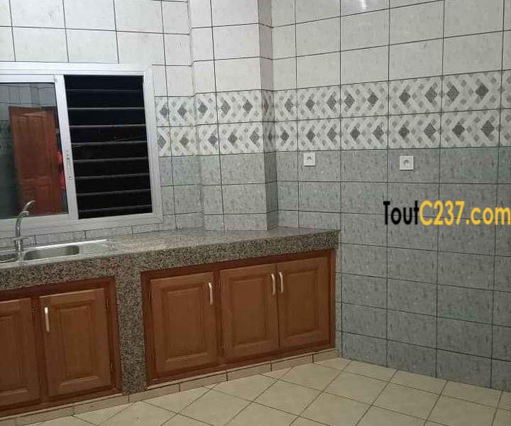 Appartement haut standing à louer à Logpom, Douala