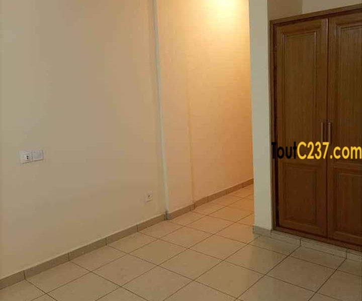 Appartement haut standing à louer à Logpom, Douala