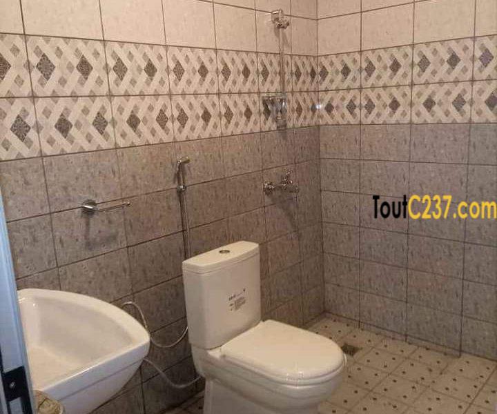 Appartement haut standing à louer à Logpom, Douala