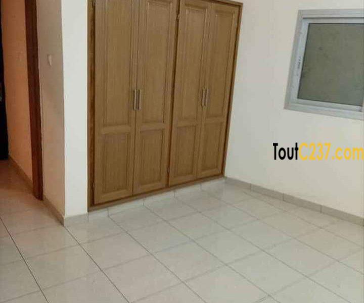 Appartement haut standing à louer à Logpom, Douala