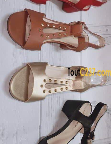 Chaussures ouvertes