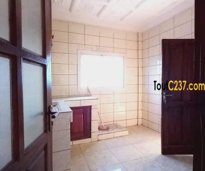 Appartement haut standing à louer à Logpom, Douala