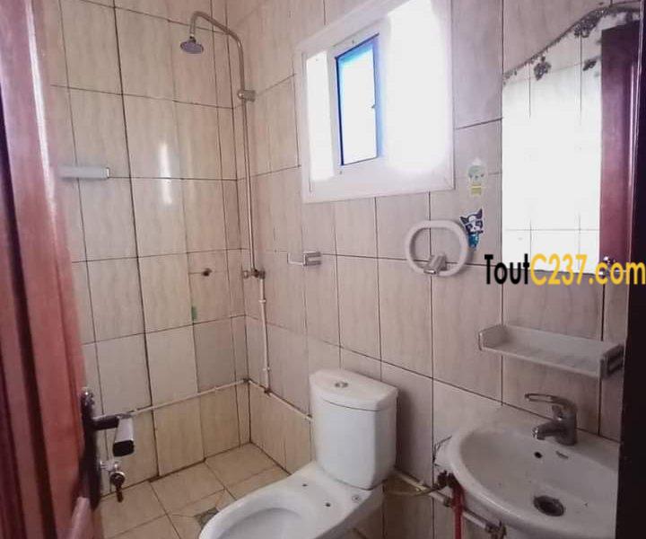 Appartement haut standing à louer à Logpom, Douala