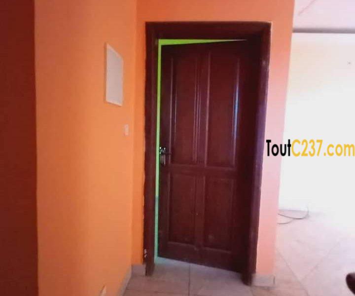 Appartement haut standing à louer à Logpom, Douala
