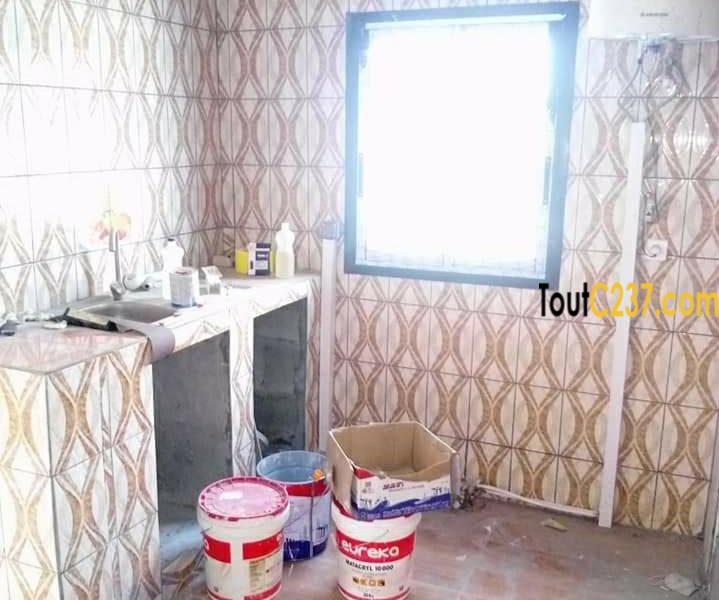 Villa sic à louer à Bonamoussadi, Douala