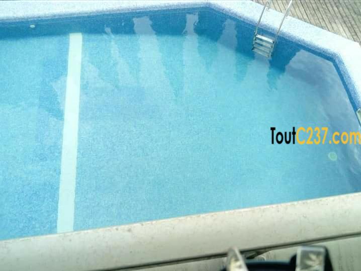 Appartement VIP à louer à Bonamoussadi, Douala