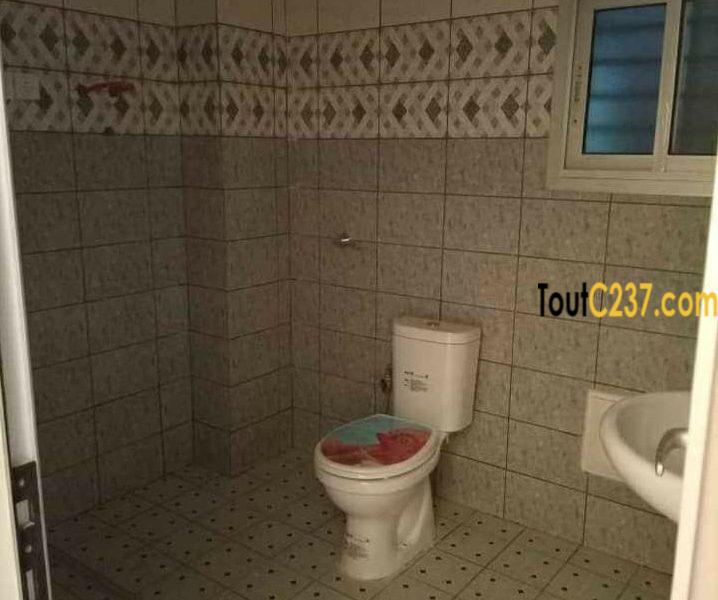 Appartement haut standing à louer à Logpom, Douala