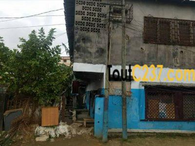 Terrain bâti à vendre à Ange Raphaël, Douala