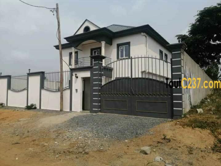 Duplex neuf à vendre à Yassa, Douala