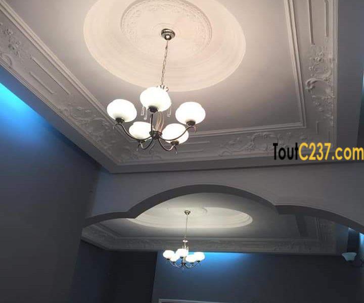 Villa à louer à Bonamoussadi, Douala