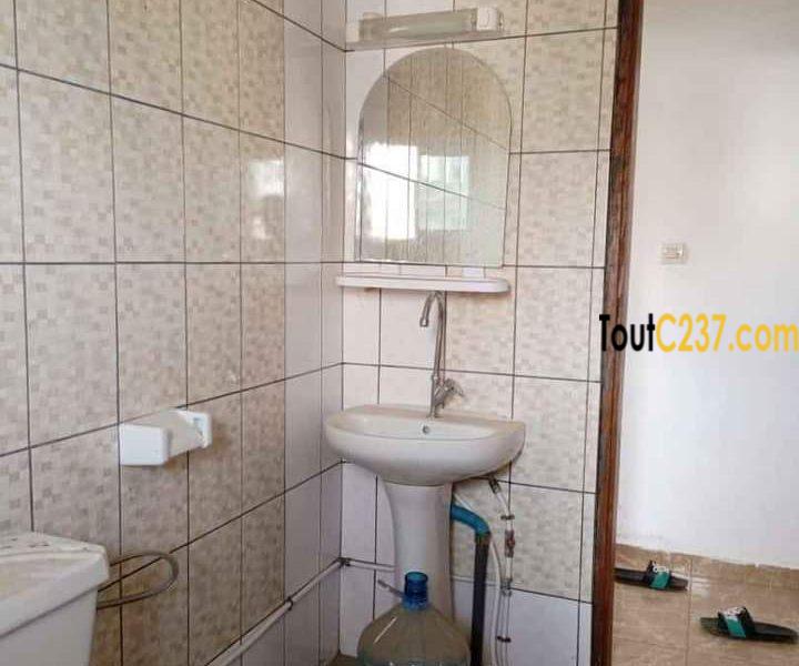 Appartement à louer à Logpom, Douala