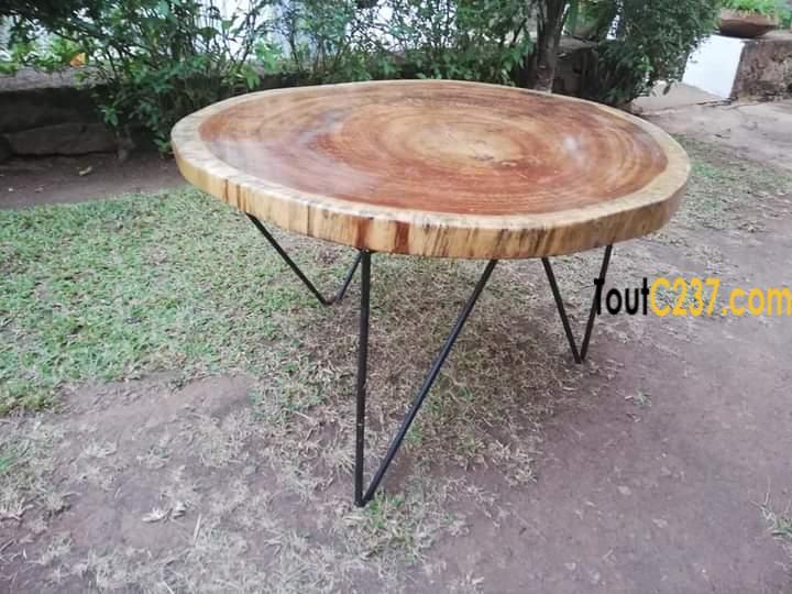Table en bois à vendre à Yaoundé