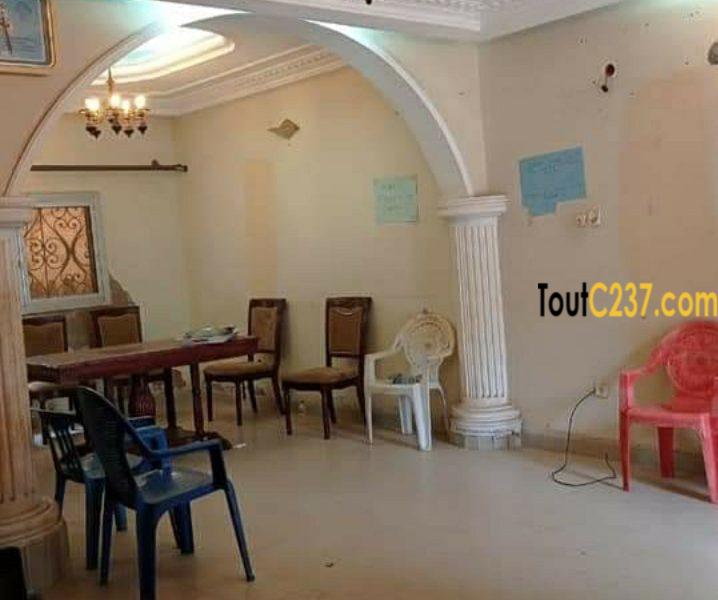 Duplex à louer à pk13, Douala