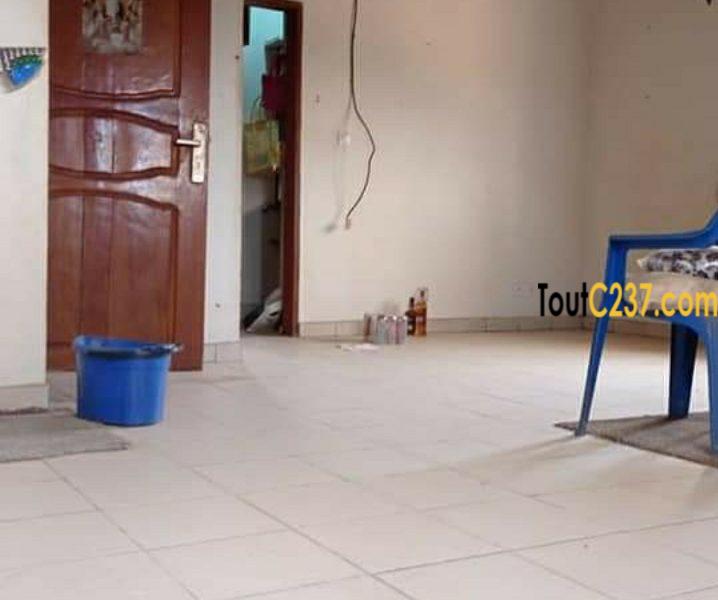 Duplex à louer à pk13, Douala