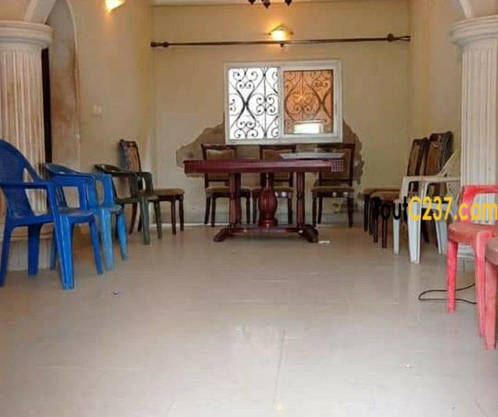Duplex à louer à pk13, Douala
