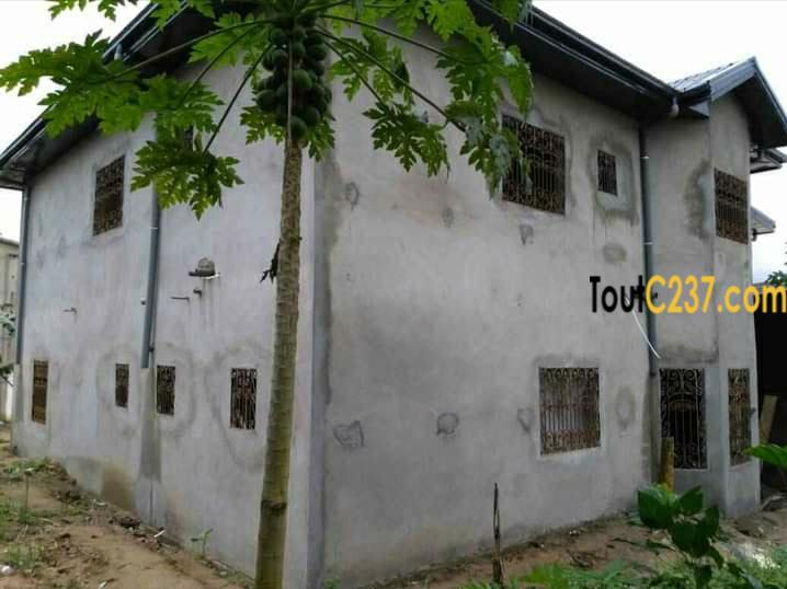 Duplex à vendre à Makepe, Douala