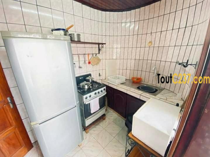 Appartement meublé à louer à Bonamoussadi, Douala