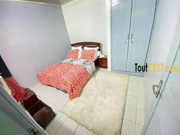Appartement meublé à louer à Bonamoussadi, Douala