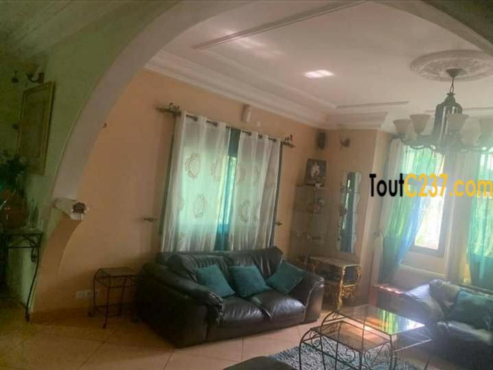 Duplex à vendre à Makepe, Douala