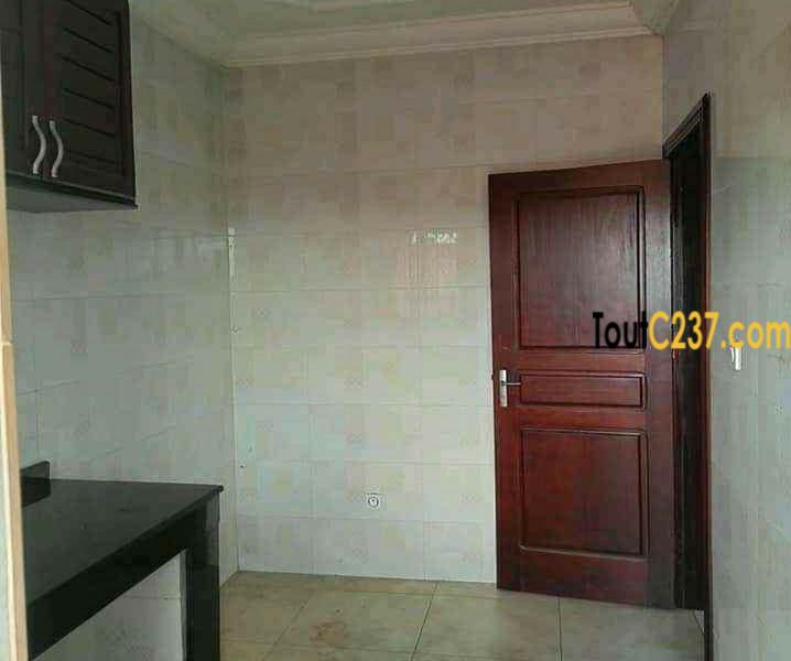 Appartement à louer à Bonamoussadi, Douala