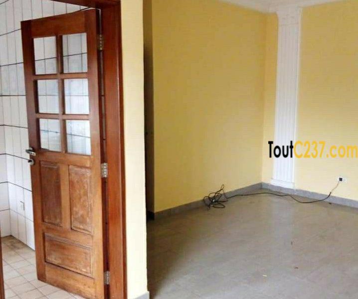 Appartement à louer à Makepe, Douala
