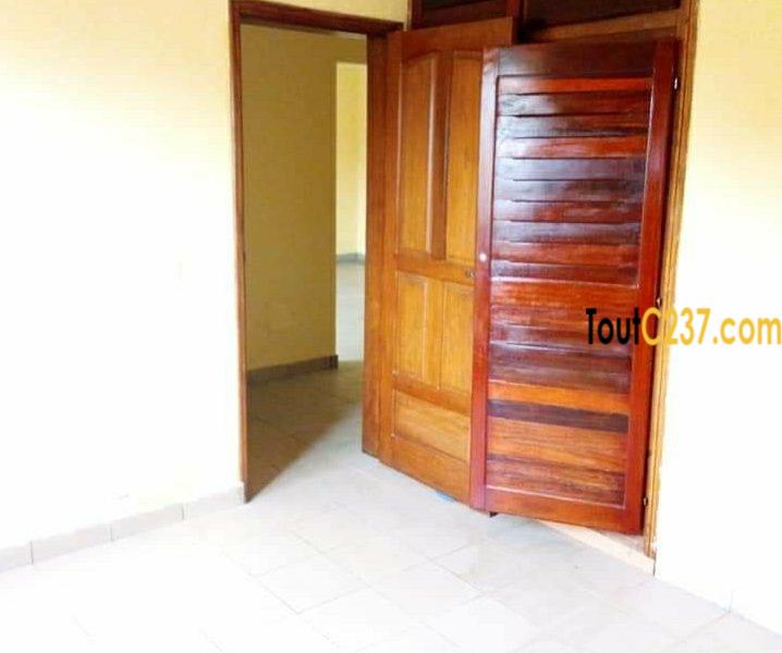 Appartement à louer à Makepe, Douala