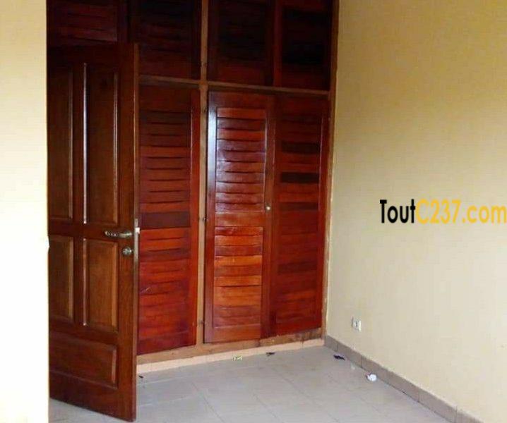 Appartement à louer à Makepe, Douala