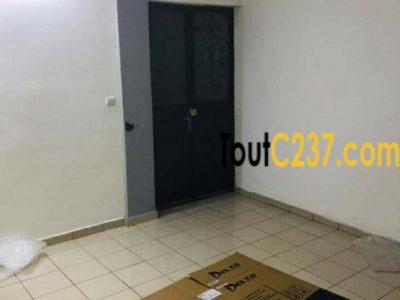 Studio Moderne à louer à Logbessou Douala