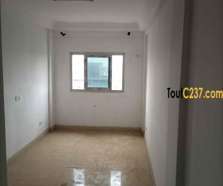 Appartement à louer à Logpom, Douala