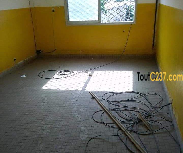Bureaux à louer à Akwa, Douala
