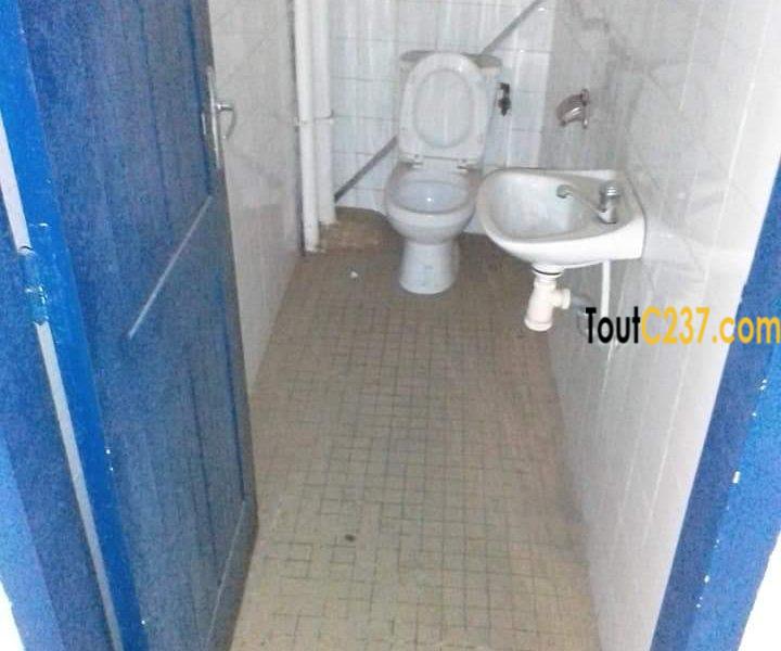 Bureaux à louer à Akwa, Douala