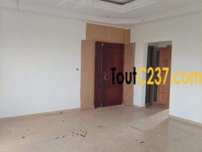 Appartement à louer à Logpom, Douala