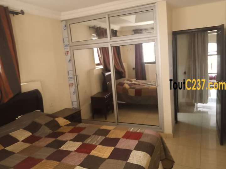 Appartement en duplex à louer à Bonanjo, Douala