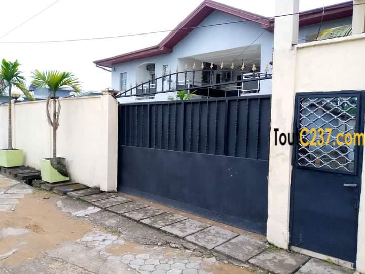 Appartement à louer à Akwa Nord, Douala