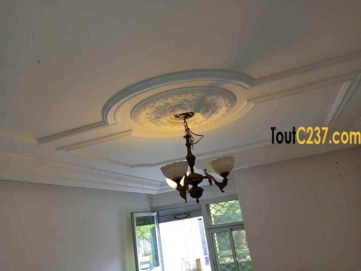 Appartement à louer à Akwa Nord, Douala