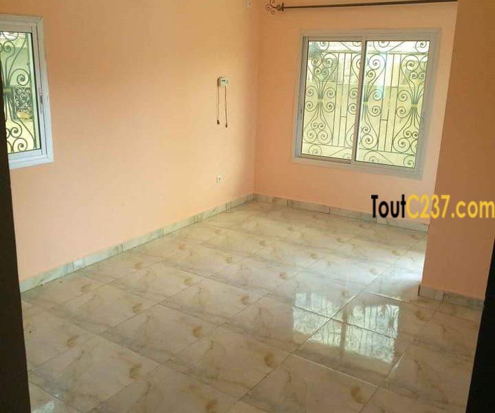 Appartement à louer à Bonamoussadi, Douala