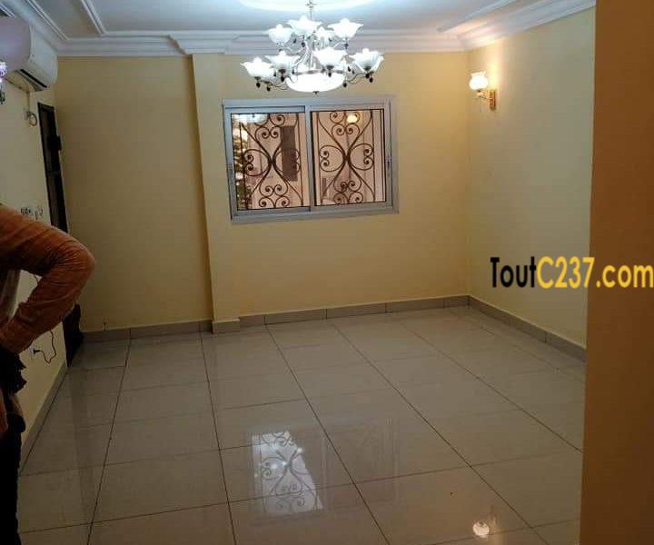 Appartement à louer à Bali, Douala