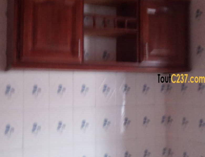 Appartement à louer à Bonamoussadi, Douala