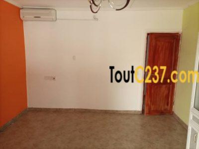 Duplex à louer à Kotto, Douala