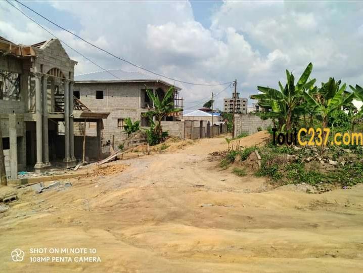 Terrain à vendre à Lendi, Douala