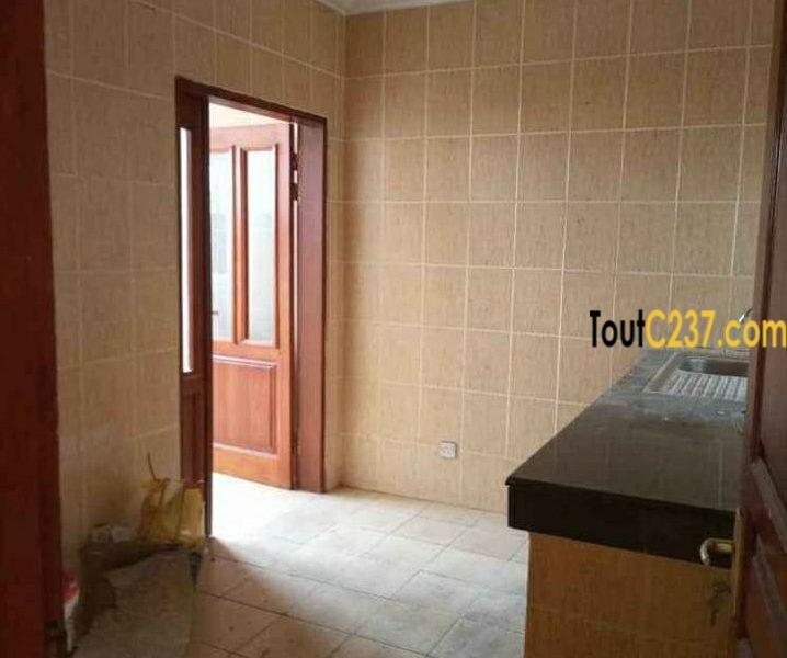 Appartement à louer à Makepe, Douala